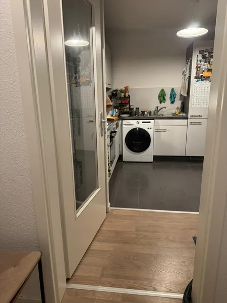 Wohnen mit Charakter: 2-Zimmer-Wohnung in Berlin-Hellersdorf — photo 1